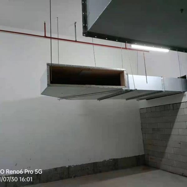 彩鋼鎂質(zhì)高晶風管